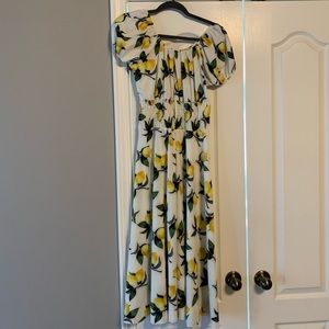 Short Sleeve Lemon print dress. O/S from Italy
